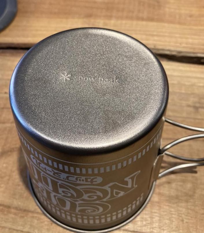 日清 × snow peak スノーピーク＞ カップヌードル型チタンクッカー