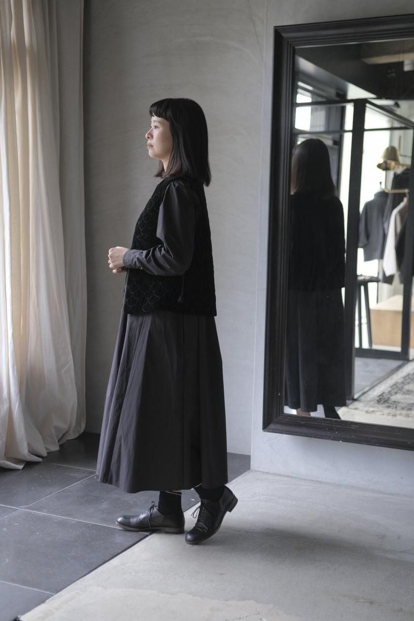 TOWAVASE | ベルベットベスト - c a b i n e t O N L I N E S T O R E