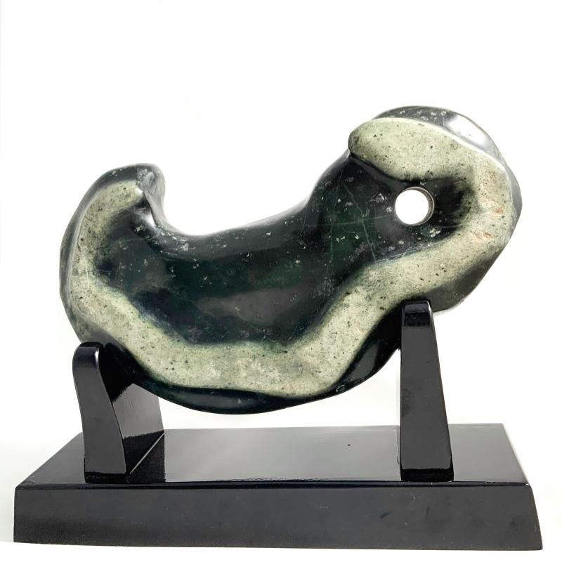 埼玉県秩父市産 白蛇石 置物 (台座付き) 】 白蛇石 蛇紋石 白蛇 置物