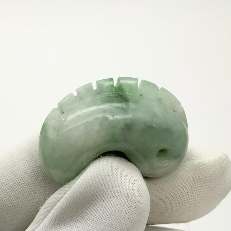 ミャンマー翡翠 勾玉 獣型 】 ひすい ヒスイ Jade 限定品 稀少 レア