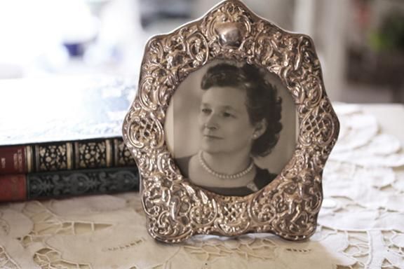 ヴィンテージ イギリス KFL シルバー型押しフォトフレーム