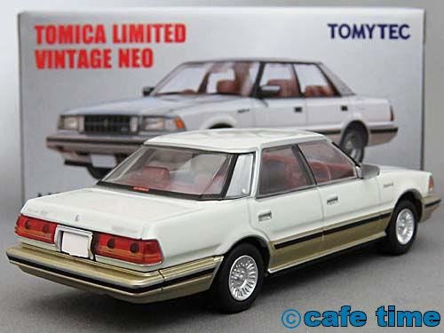 トミカリミテッドヴィンテージNEO LV-N199a クラウン ロイヤルサルーン
