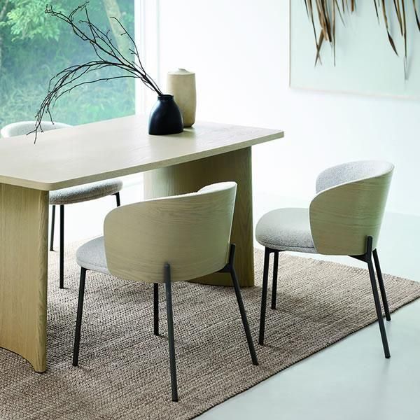 ダークグレー スチールフレーム グレージュ 張地F:グレイッシュ