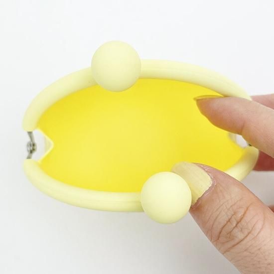 サンリオ ポムポムプリン POCHI シリコンがま口ポーチ イエロー 小物