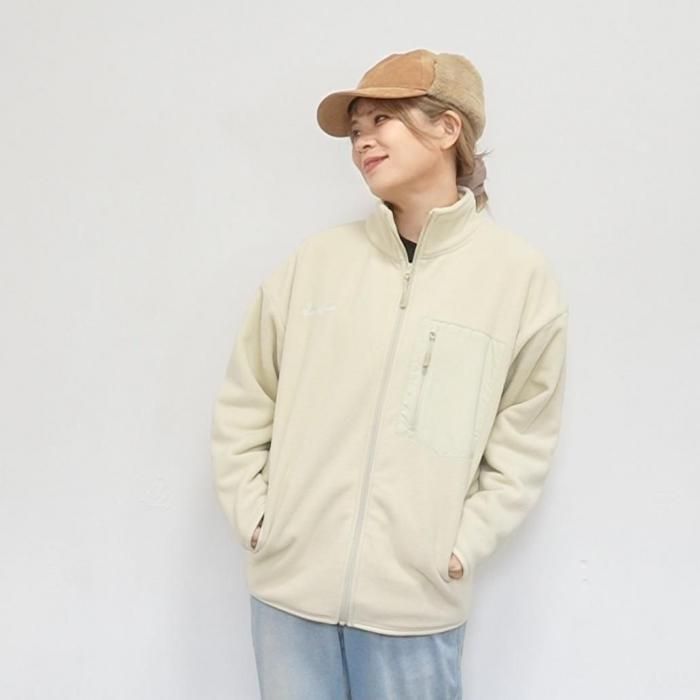 ロゴ刺繍入りマイクロフリースジャケット