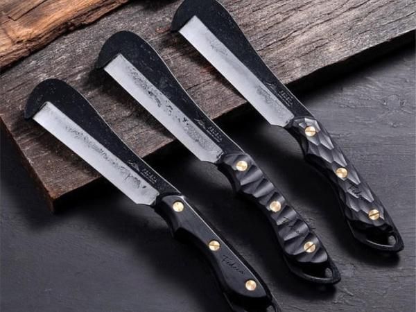 FEDECA（フェデカ） 鍛造バトニング鉈 BLACK Edition -STANDARD point