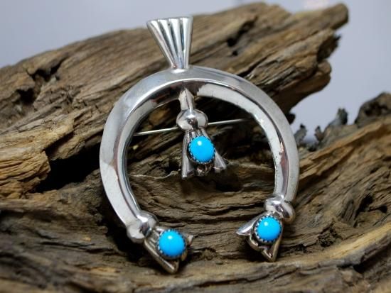 NAVAJO ナバホ JE刻印 ターコイズ ブローチ スターリングシルバー
