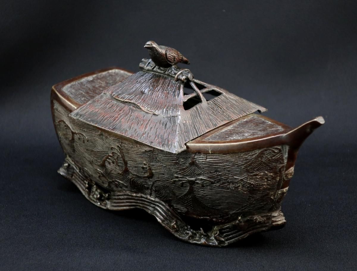 銅器舟形香炉 / Bronze Boat-shaped Incense Burner - OKURA ORIENTAL
