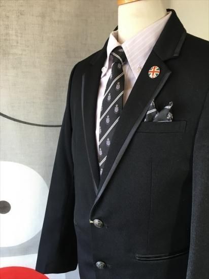 ミチコロンドンのスーツ