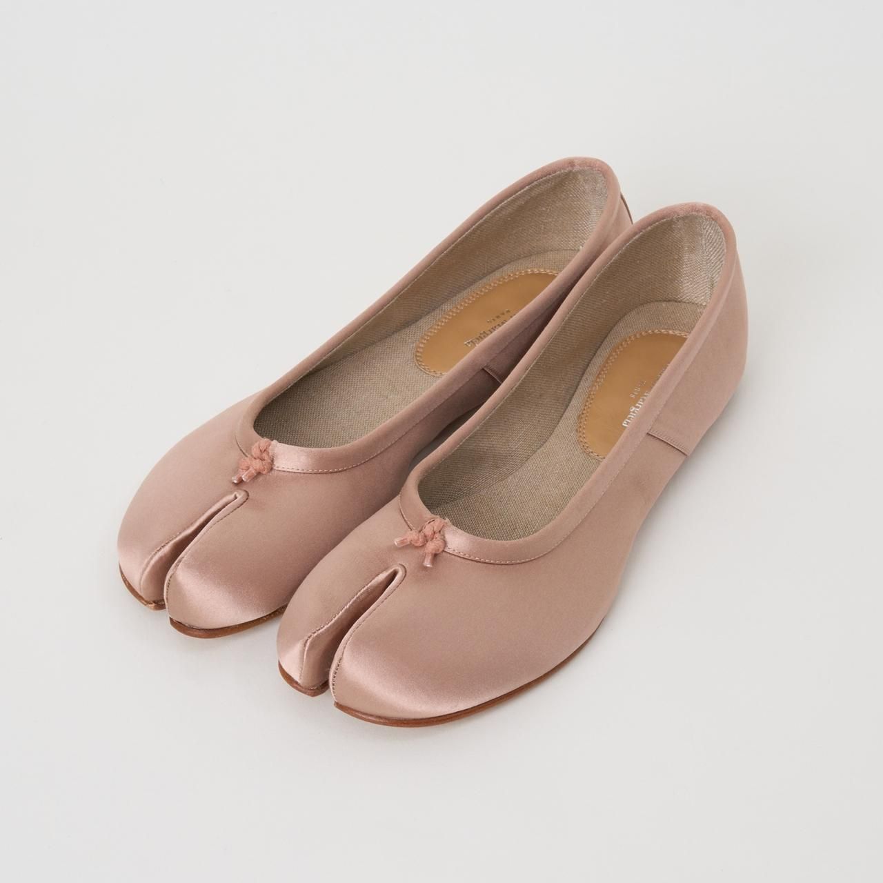 Maison Margiela PARIS FEMME Satin Tabi バレエシューズダスティ