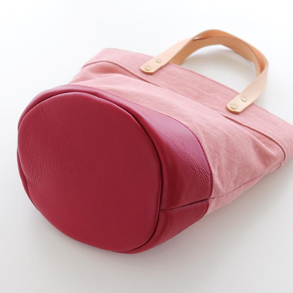 本牛革と22オンス帆布のヌメ革ハンドルバケツ型トートバッグ（ピンク