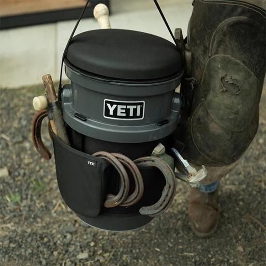 イエティ ロードアウトバケツ スイベルシート - CAMPHILLS ONLINE SHOP