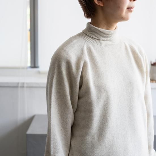 MITTAN ［KN-34］ウルグアイウールタートルセーター 3色展開 - Maiden