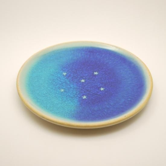 やちむん 青の煌き5寸皿【きら星工房 秋元ナナ】 - おきなわ