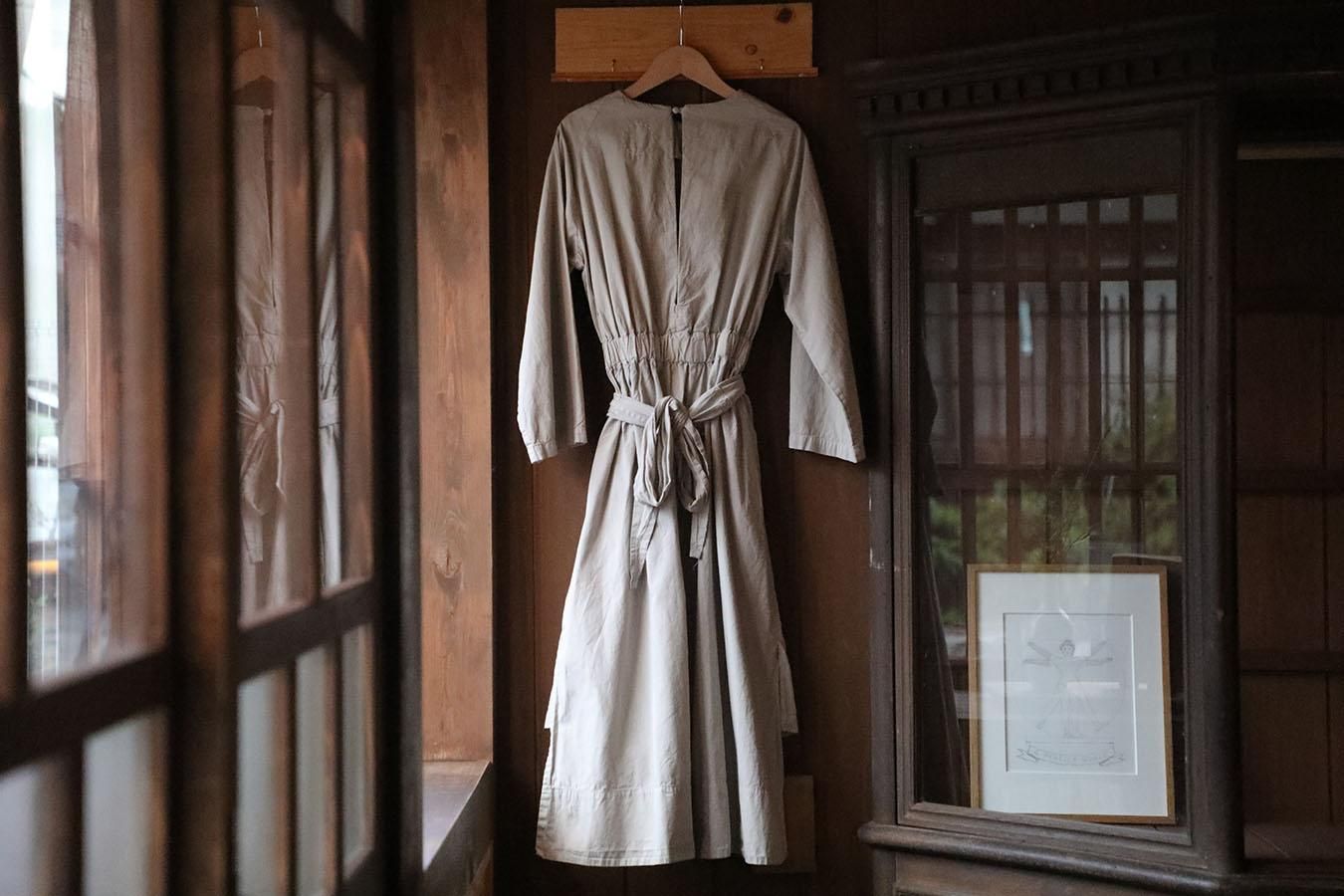 COSMIC WONDER | オーガニックコットンラップドレス - マーマーな