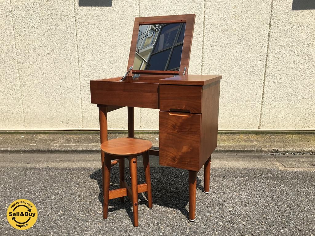 専用ページ『emo（エモ）』のドレッサー【本体のみ】 emo ドレッサー