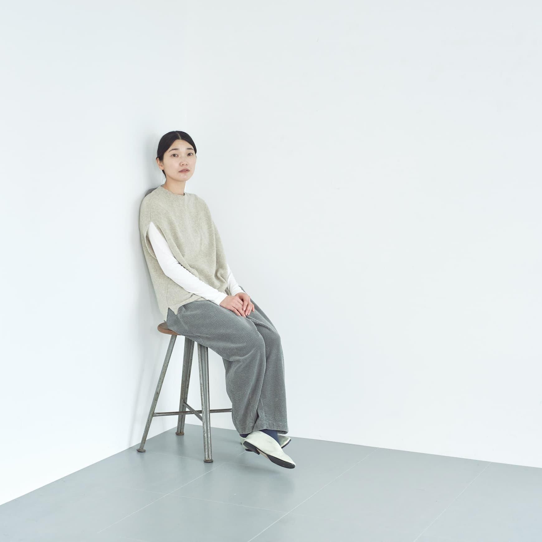 お値下げ！hau ハウ ハンドニットベスト nepal アイボリー×グレー 美品