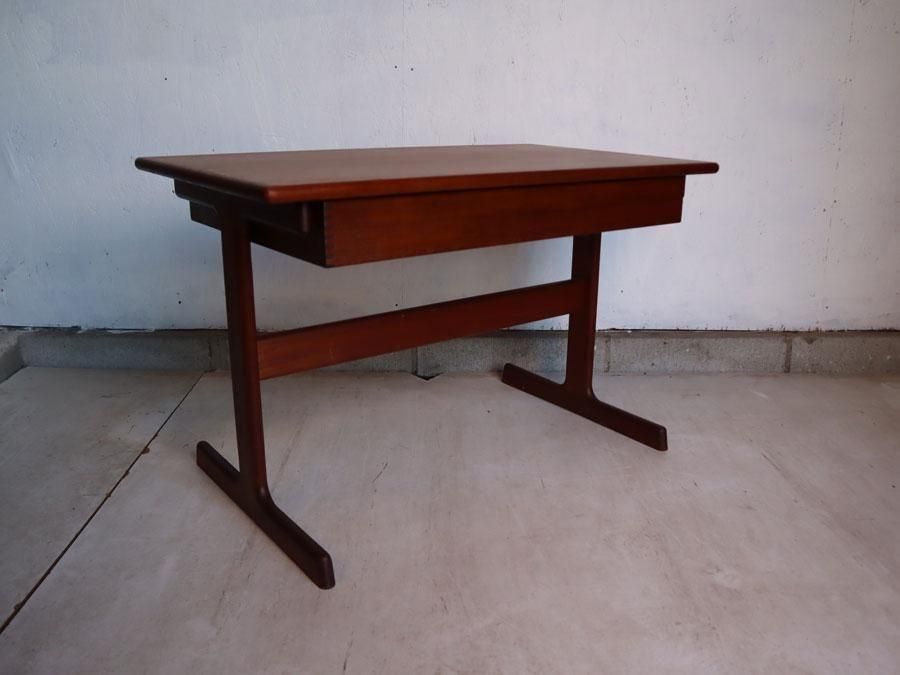 Teak Sewing Table - 北の椅子と―北欧ヴィンテージ家具・雑貨