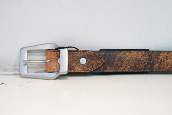 ISAMUKATAYAMA BACKLASH GUIDIキャメルレザー＋ステアレザー30mmベルト