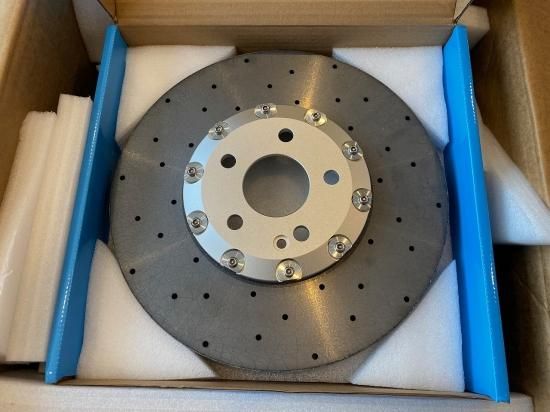 カーボンセラミックブレーキ ローター/パッドセット アップグレード 2