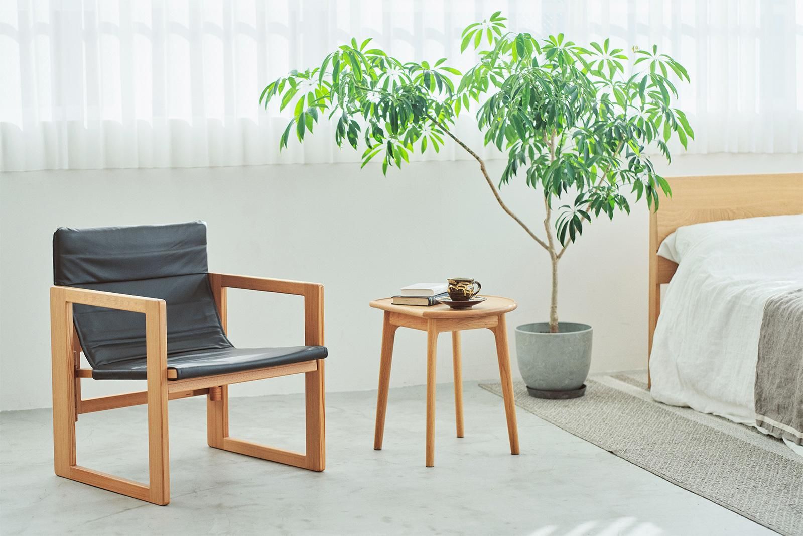 吉村順三・たためる椅子（レザー）｜低座の椅子と暮らしの道具店