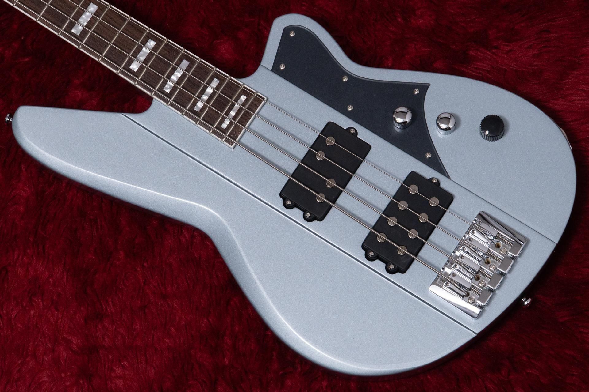 outlet】Reverend GUITARS / THUNDERGUN Metallic Silver Freeze 3.715