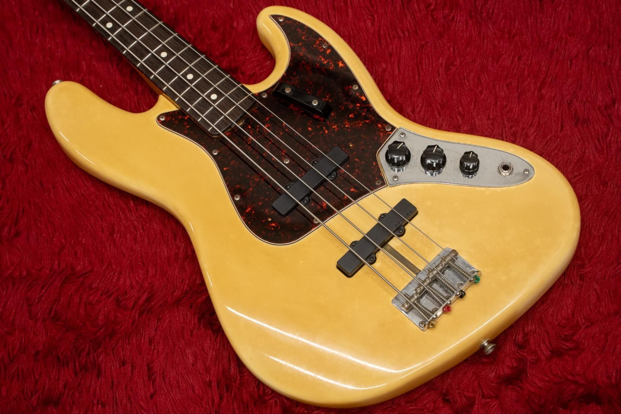 used】Fender / American Vintage 62 Jazz Bass OWT 1999 4.335kg