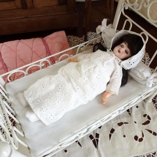 アンティーク ドールベッド | フランス アイアン製白いドールベッド