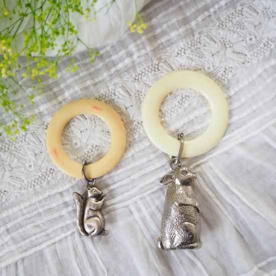 アンティーク ベビーラトル | イギリスヴィンテージ うさぎのベビー