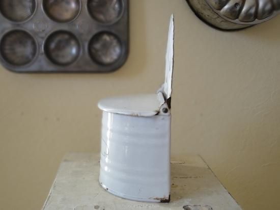 BB社 アンティークホーロー SEL（セル)缶