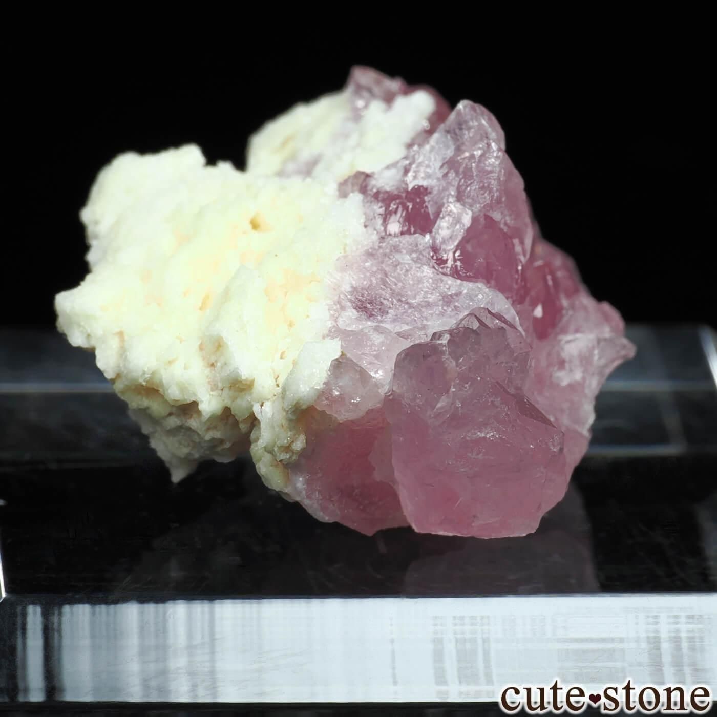 ブラジル ミナスジェライス州 Taquaral産 ローズクォーツの結晶 No.6