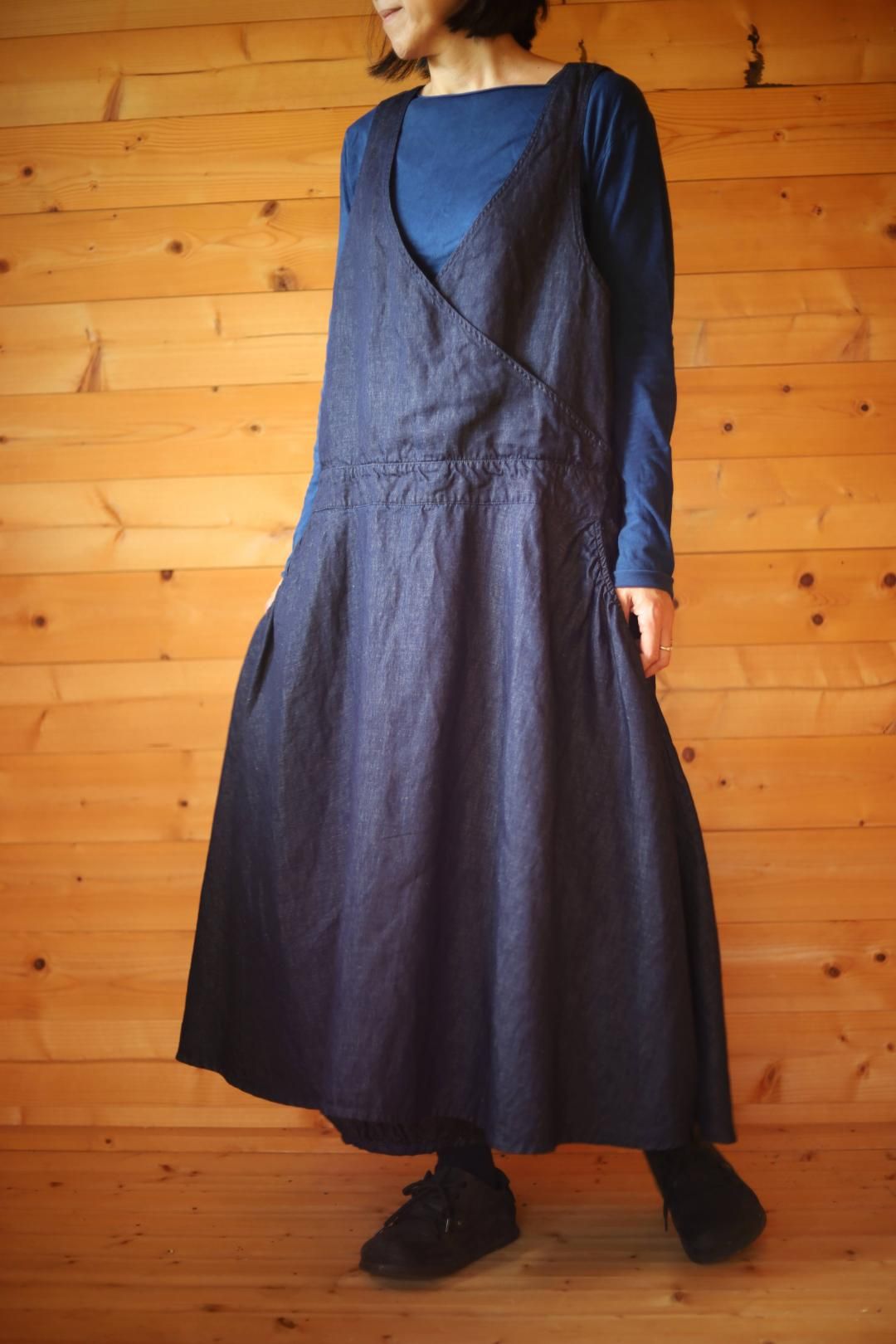 ノースリーブカシュクールワンピース リネンデニム - TAKASHIRO SENKO