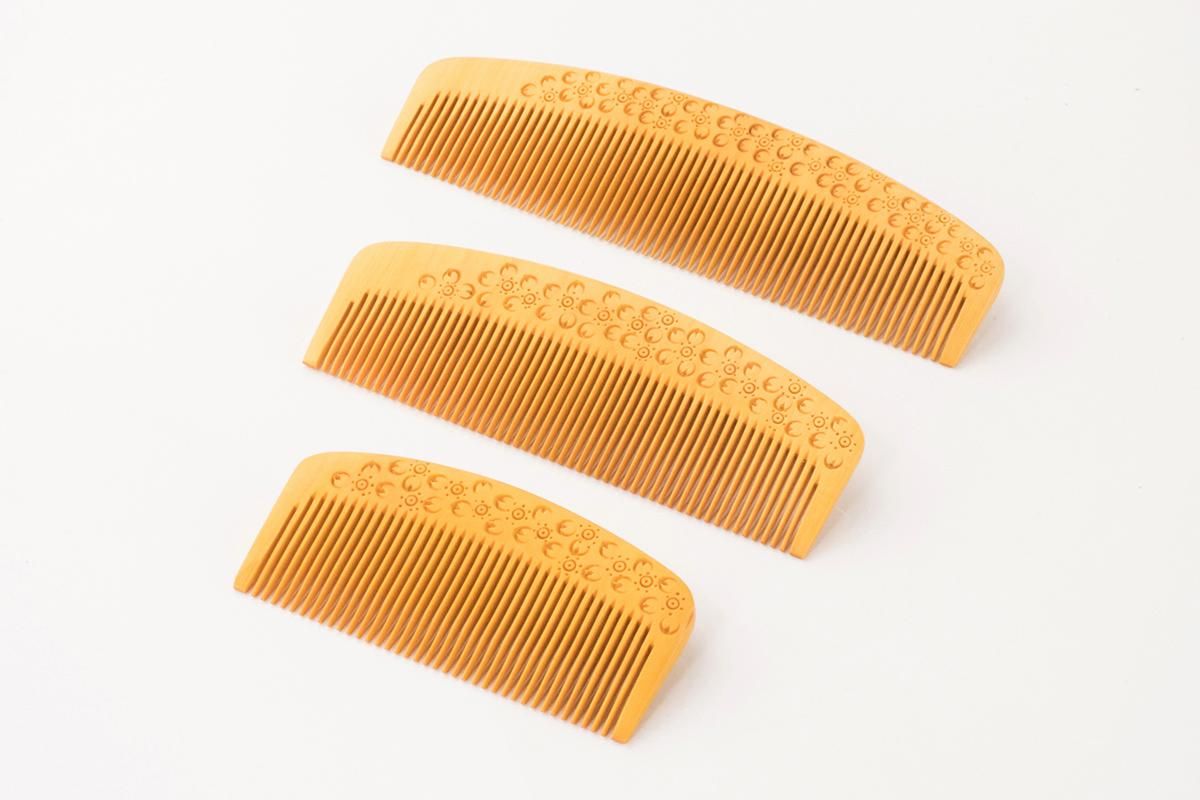 解櫛 彫（ケース付） さくら - 薩摩つげ櫛～喜多つげ製作所