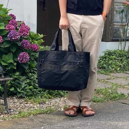 BRIEFING ”FREIGHTER ARMOR TOTE”- SECOURS / ONLINE SHOP