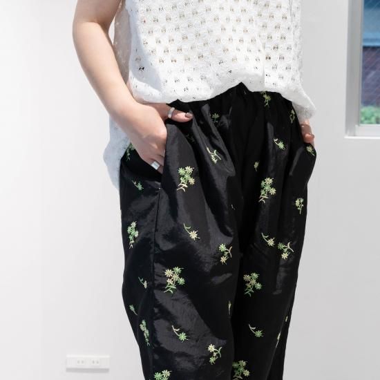MEYAME メヤメ 「FLOWER EMBROIDERY PANTS (II)」 - WEEKENDER SHOP ANDEL