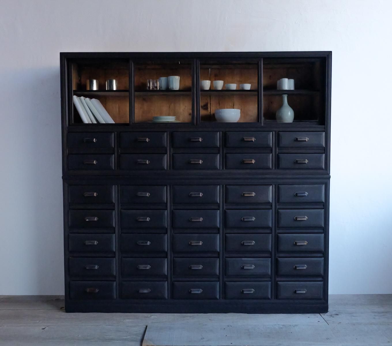 アンティークの引き出しの多い棚の販売 | アンティーク家具・雑貨のお