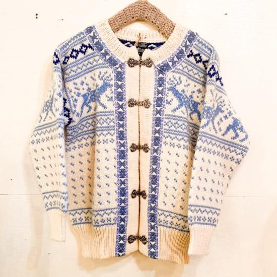 ノルウェー ＊ ライトブルー × ホワイト ＊ メタルフックのボタンの