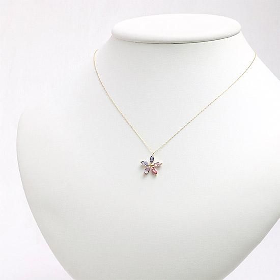 女性へのプレゼント K18YG マルチストーン フラワーネックレス 18金