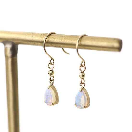 女性へのプレゼント K10YG オパール 10月誕生石 フックピアス 10金