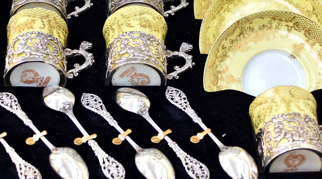 英国アンティーク銀器【純銀】コーヒーデミタスカップセット William