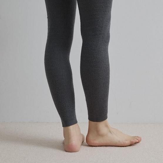 あたたかくおしゃれなレギンス【DRESS HERSELF/ドレスハーセルフ