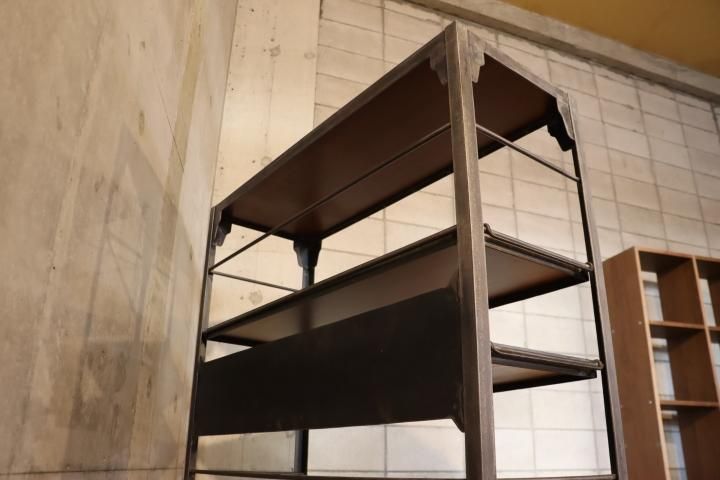 unico(ウニコ)のLUMBER(ランバー)シリーズよりトールシェルフです