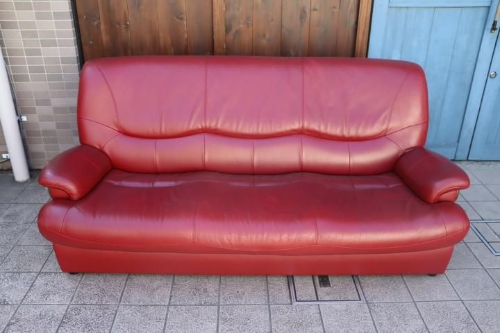 人気のkarimoku(カリモク家具)よりChitano(チターノ)の本革を使用した3