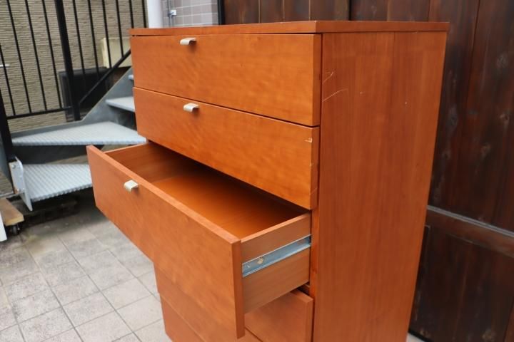 人気のunico(ウニコ)のNoi(ノイ) 6段チェストです！チェリー材の