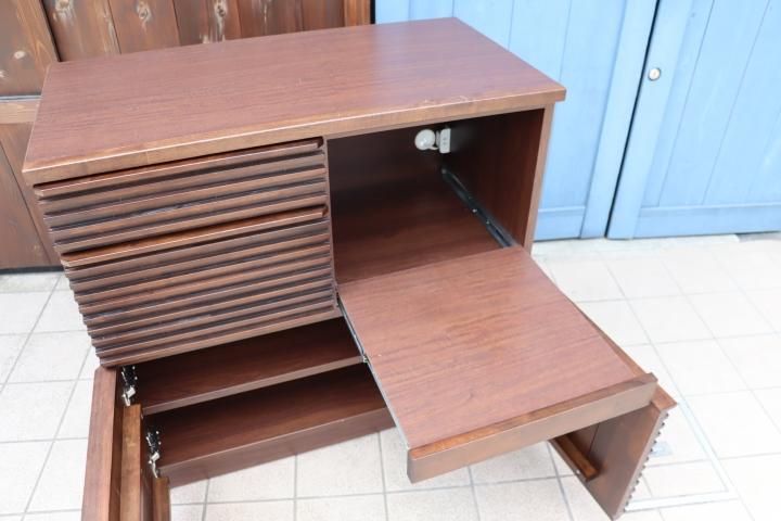 モダンデザインに和・アジアンモチーフを融合させた家具メーカーa.flat