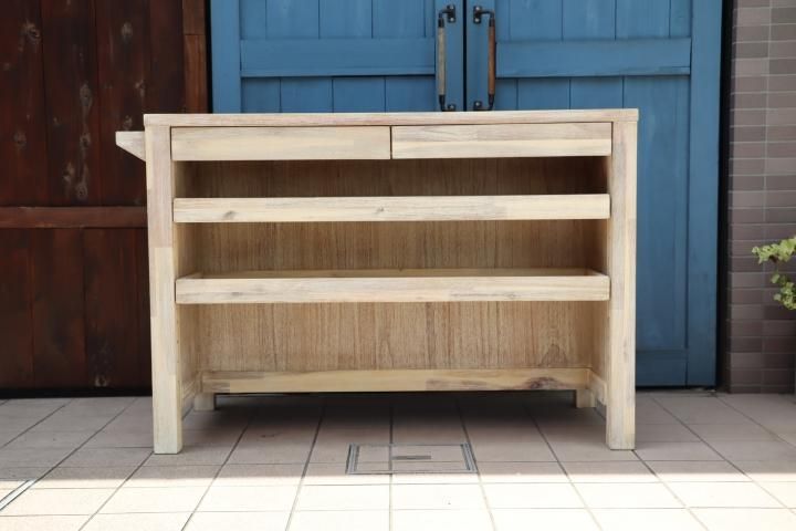 unico(ウニコ)の木目を際立たせ、ホワイトウォッシュ塗装が魅力のMANOA