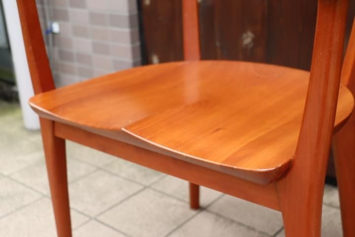 KAGURA(家具蔵)のチェリー無垢材を使用したVOGUE 2(ヴォーグ2) アーム