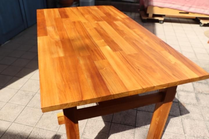 unico(ウニコ)の人気シリーズBREATH(ブレス) チーク無垢材 ダイニング