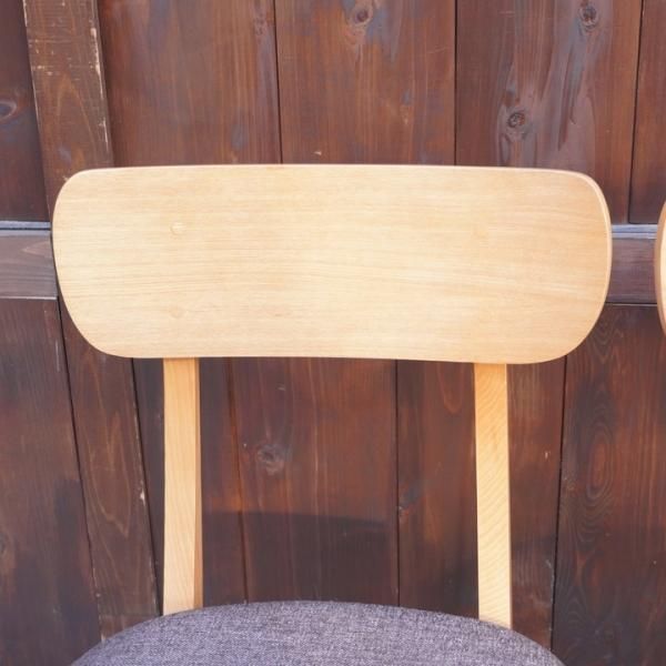 unico(ウニコ)のFIX(フィックス)シリーズのダイニングチェアー2脚