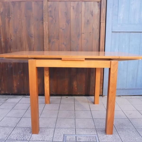 unico(ウニコ)のVIVO:Extension table！チェリー材のナチュラル感と